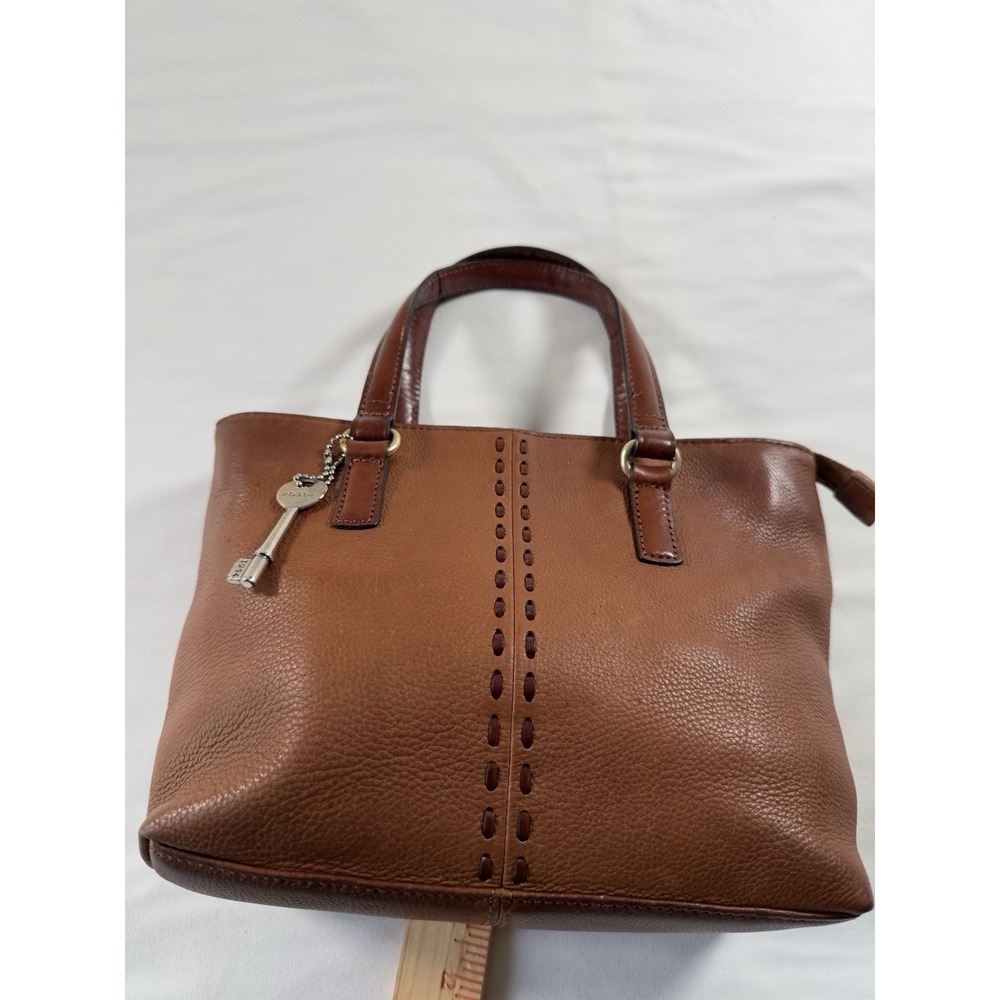 Fossil 1954 Pebbled Leather Shoulder Bag Brown Zip Top Key Charm Medium Purse